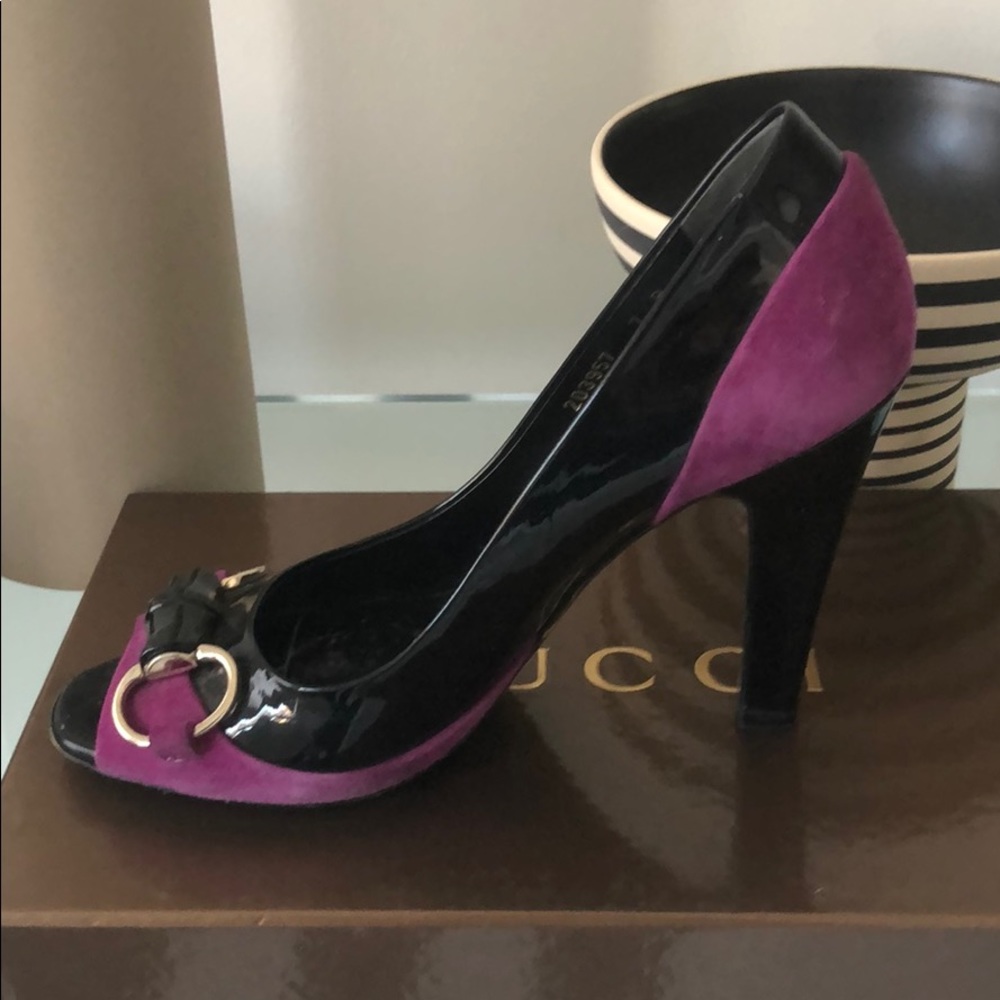 Gucci women open toe pumps